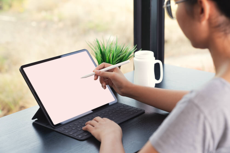 control an ipad remotely from another ipad