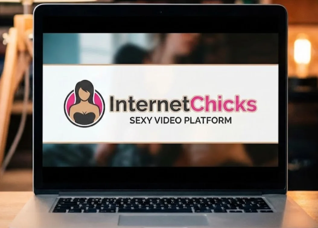 internetchicks
